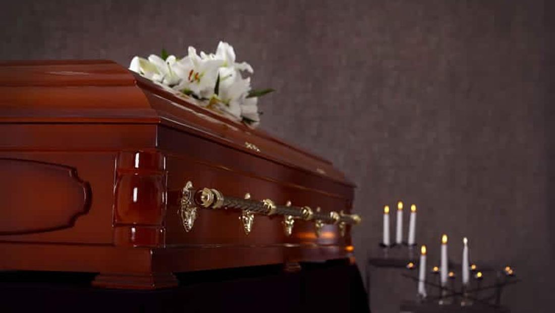Necroforo: accompagnare con dignità il momento del commiato
