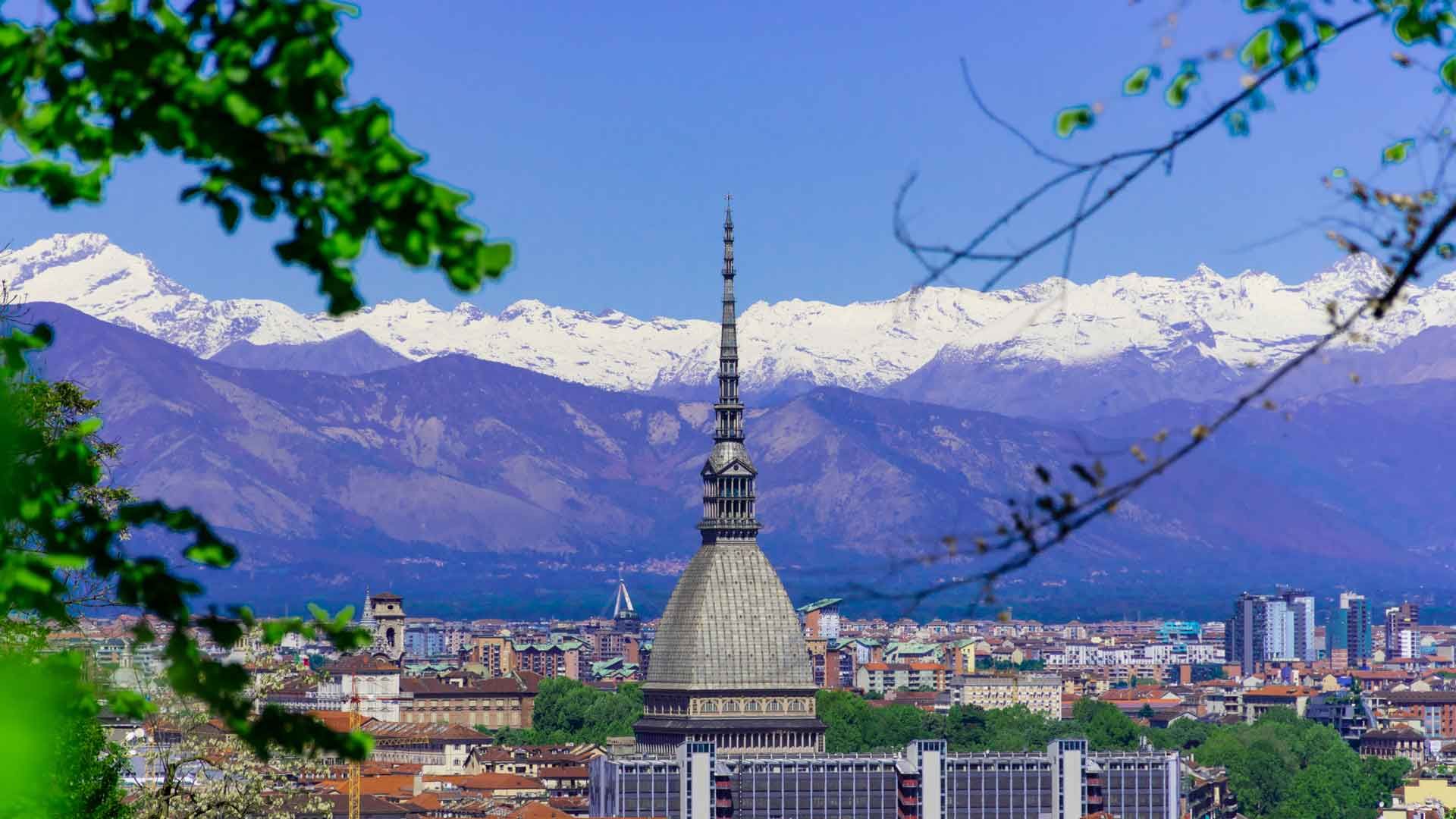 Funerale comunale a Torino: requisiti e alternative