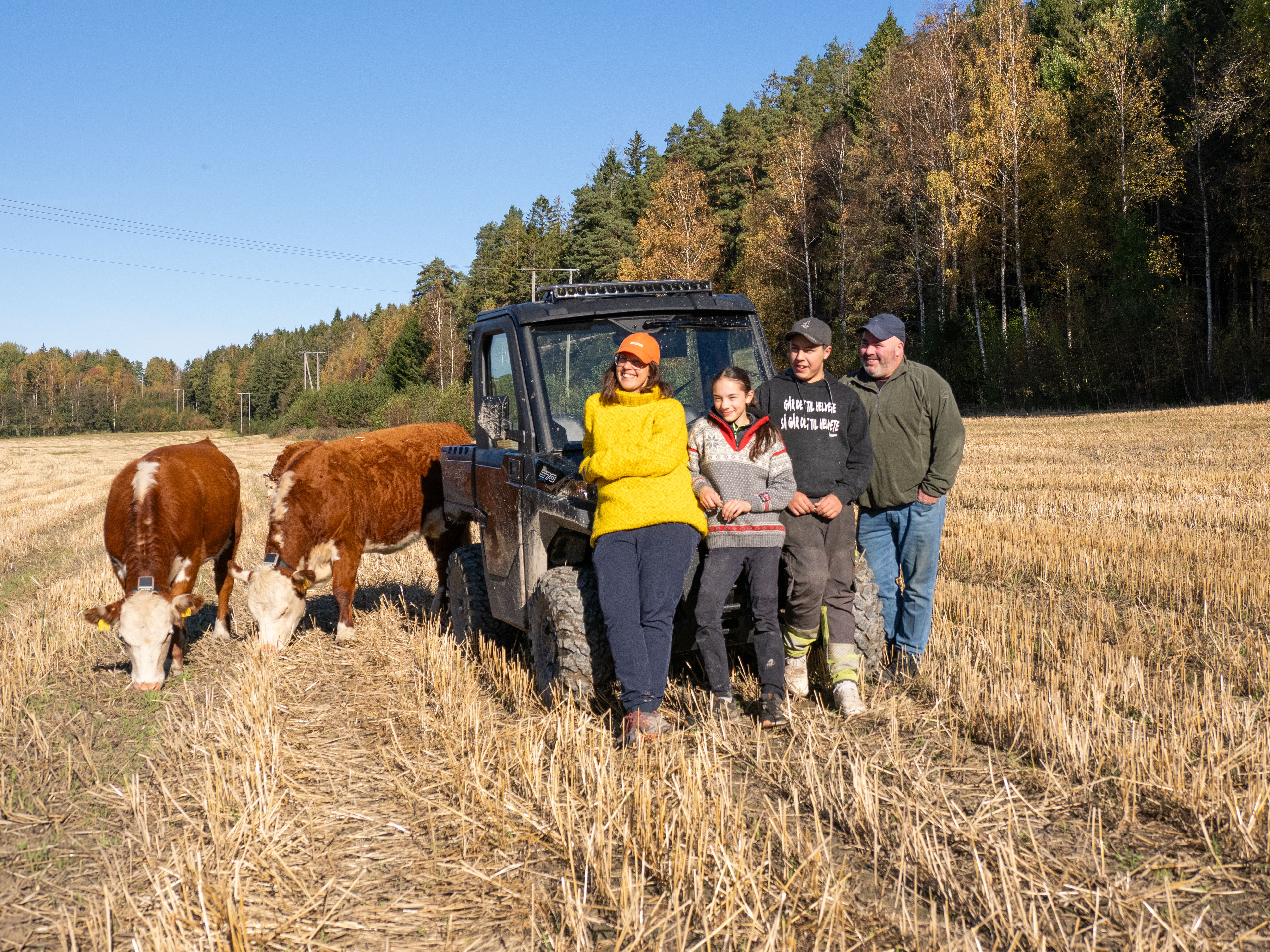 Marianne, Maya, Amund og Lars deler sine erfaringer fra en sesong med Monil.