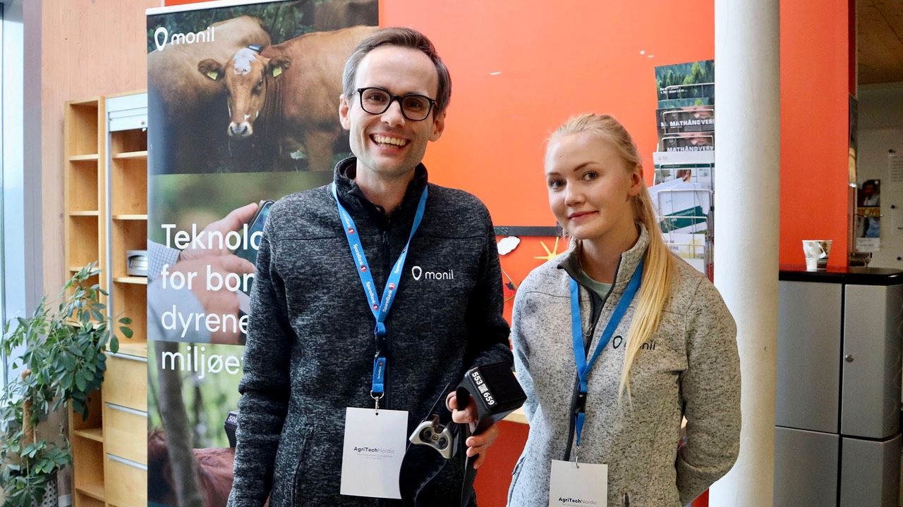 Daglig leder Torstein Nesse og Birgit på stand på AgriTech Nordic