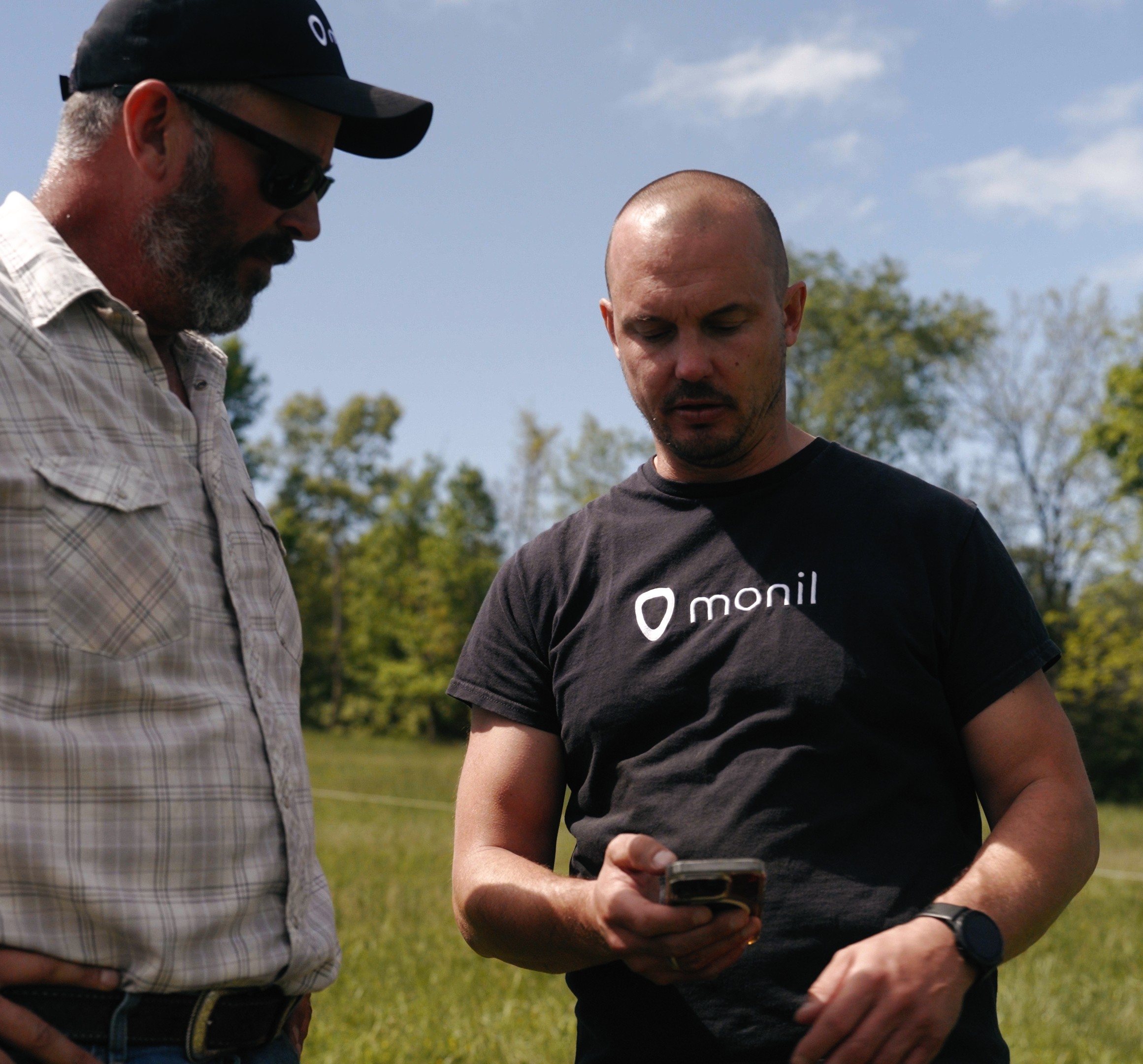 Monil farmers talking about virtual fences 