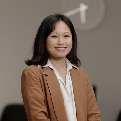 Sarah  Hong