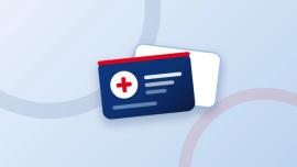 Deux cartes d'assurance maladie, dont une avec une croix de santé