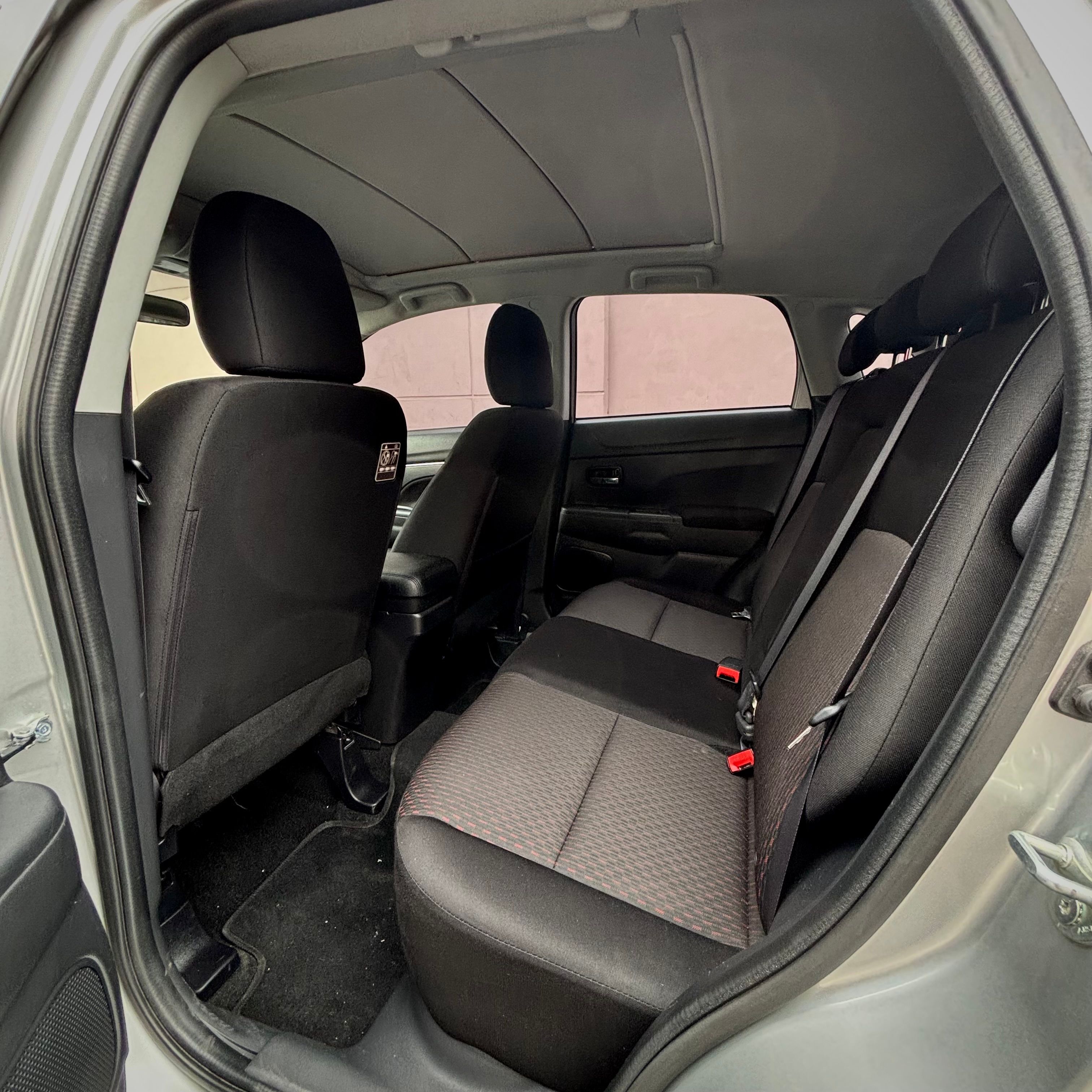 Mitsubishi ASX - Miniatura 13