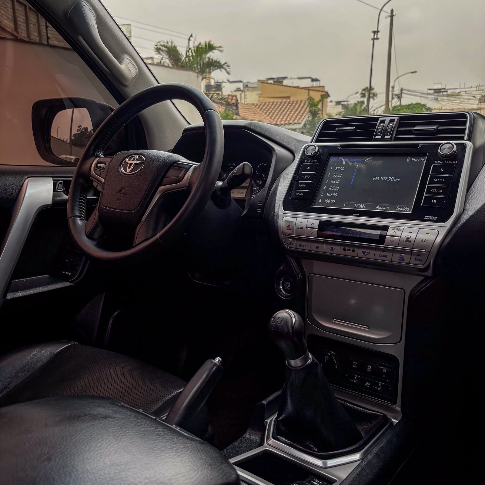 Toyota Land Cruiser Prado  - Miniatura 9