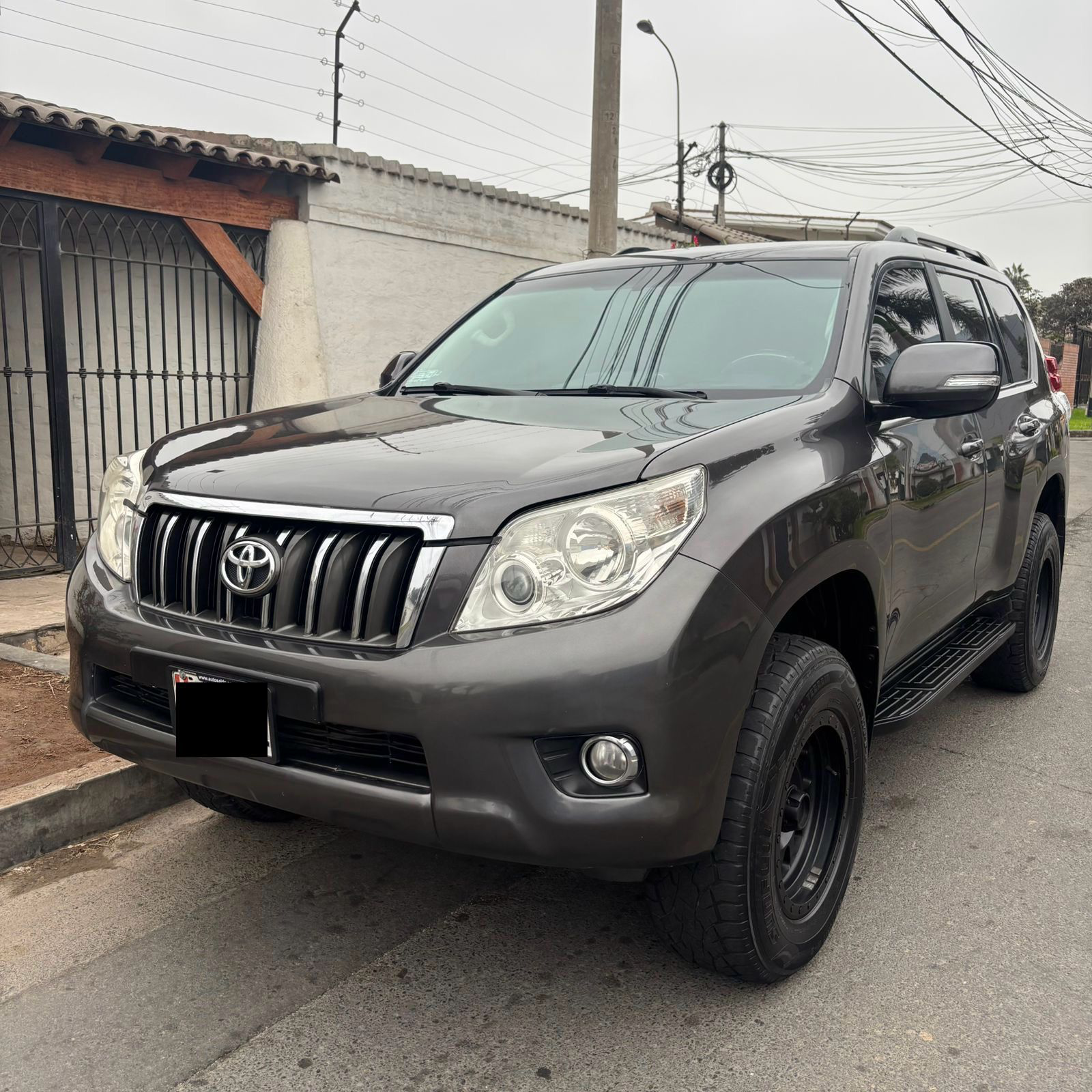 Toyota  Land Cruiser Prado