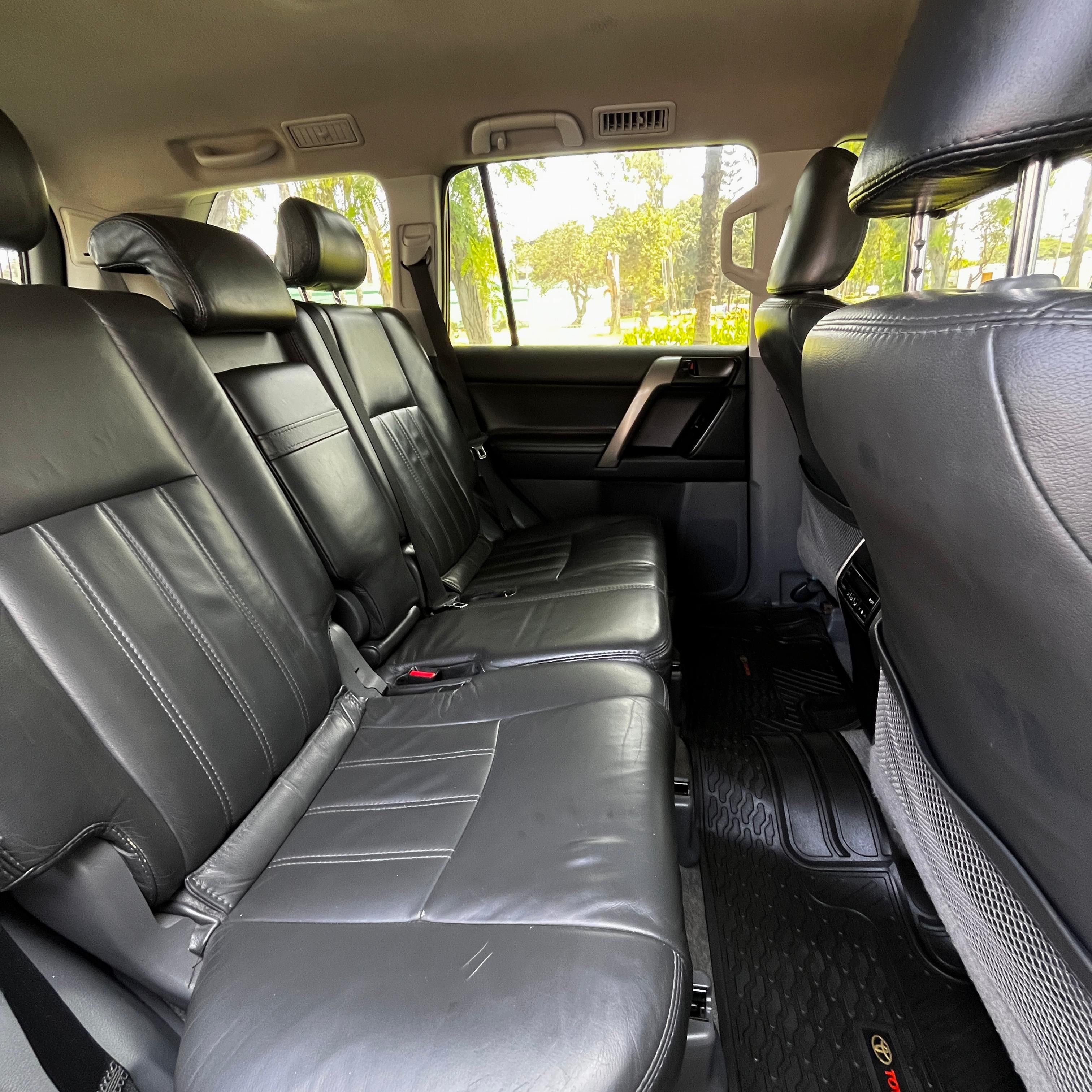 Toyota  Land Cruiser Prado - Miniatura 10