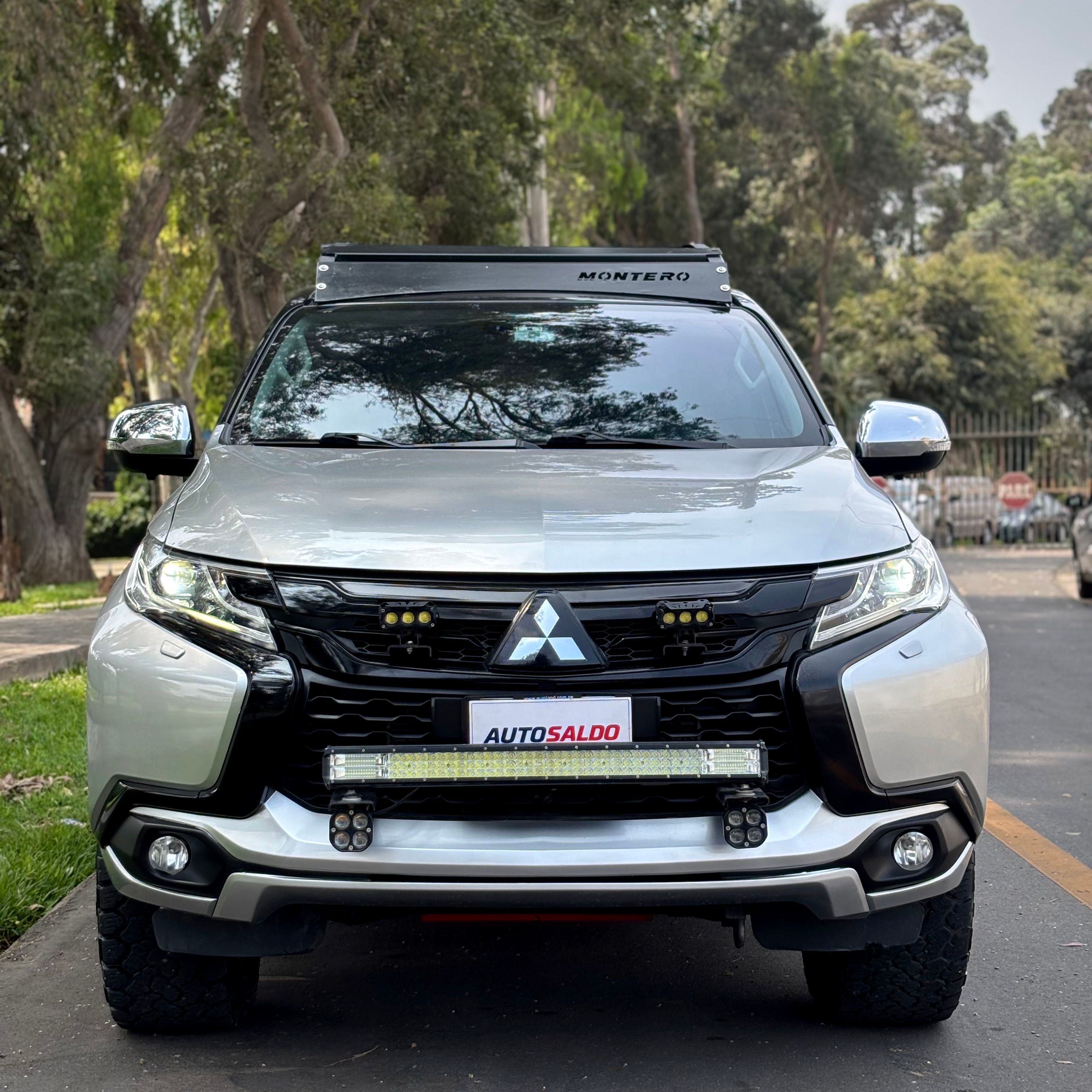 Mitsubishi Montero Sport - Miniatura 2