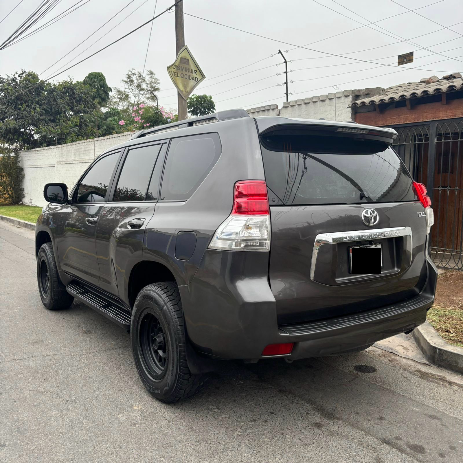 Toyota  Land Cruiser Prado - Miniatura 9