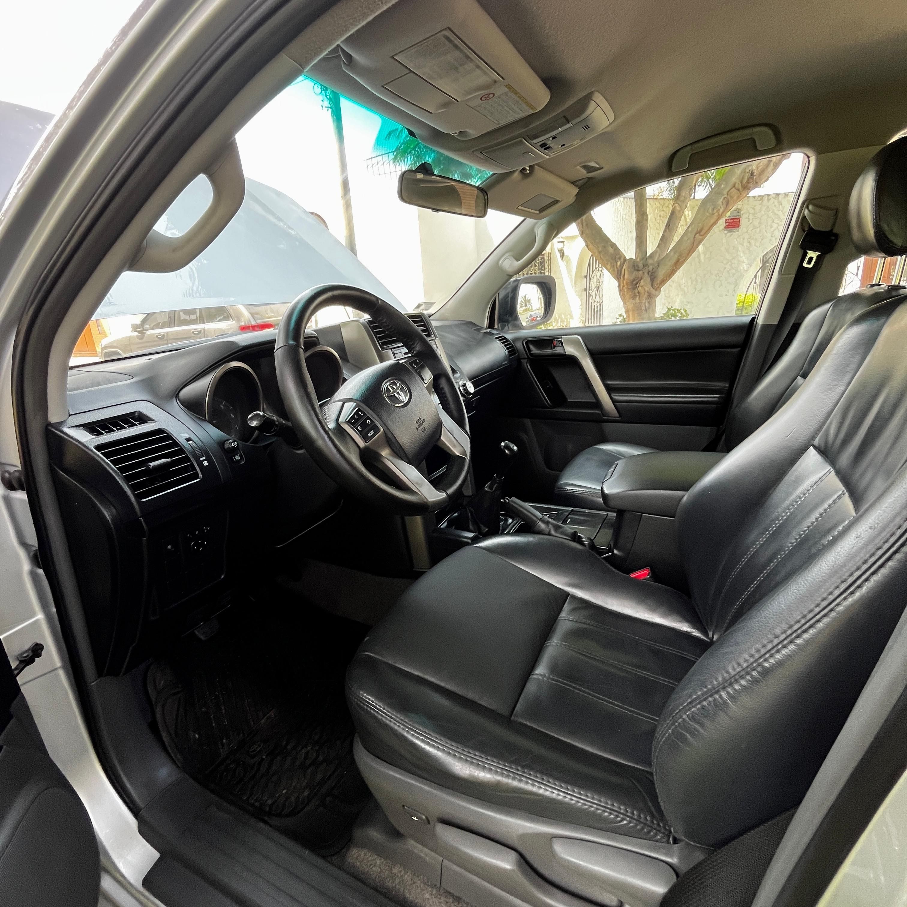 Toyota  Land Cruiser Prado - Miniatura 8