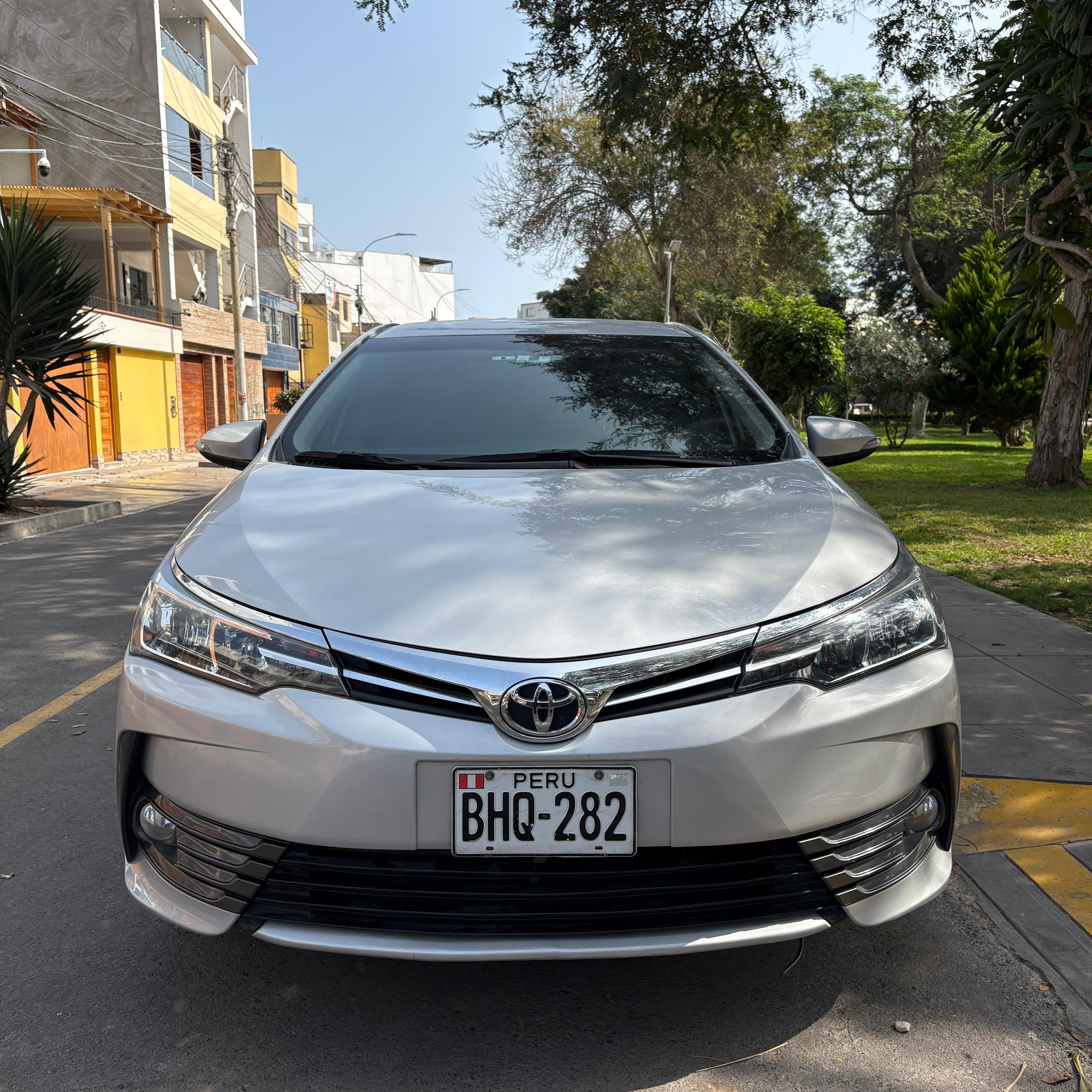 Toyota  Corolla - Miniatura 2