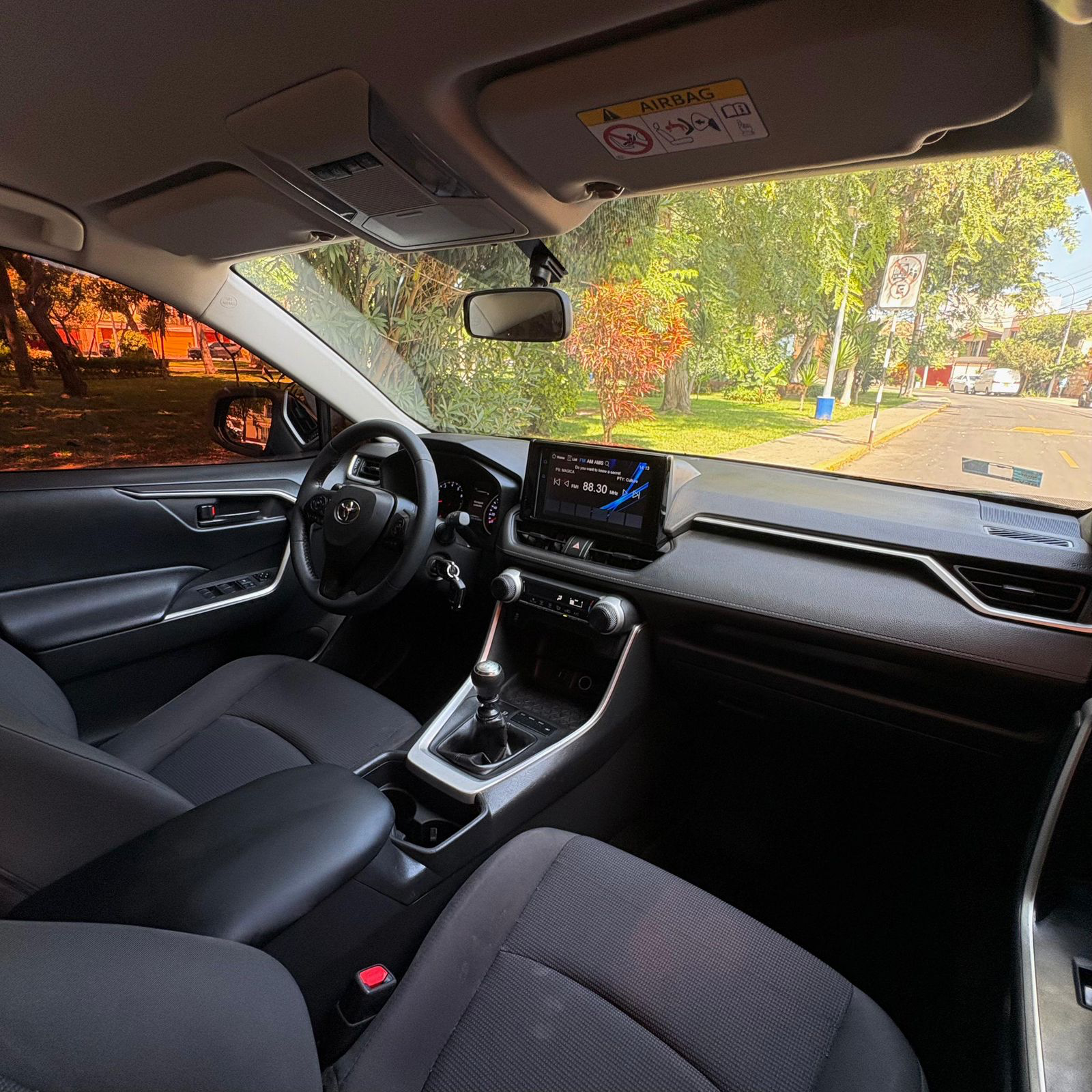 Toyota Rav 4 - Miniatura 3
