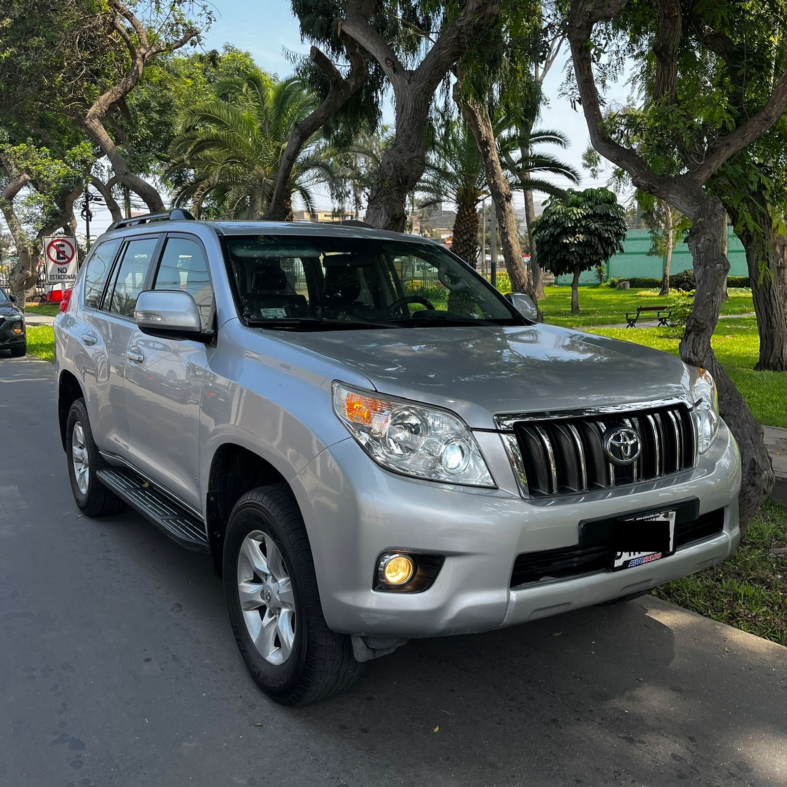 Toyota  Land Cruiser Prado