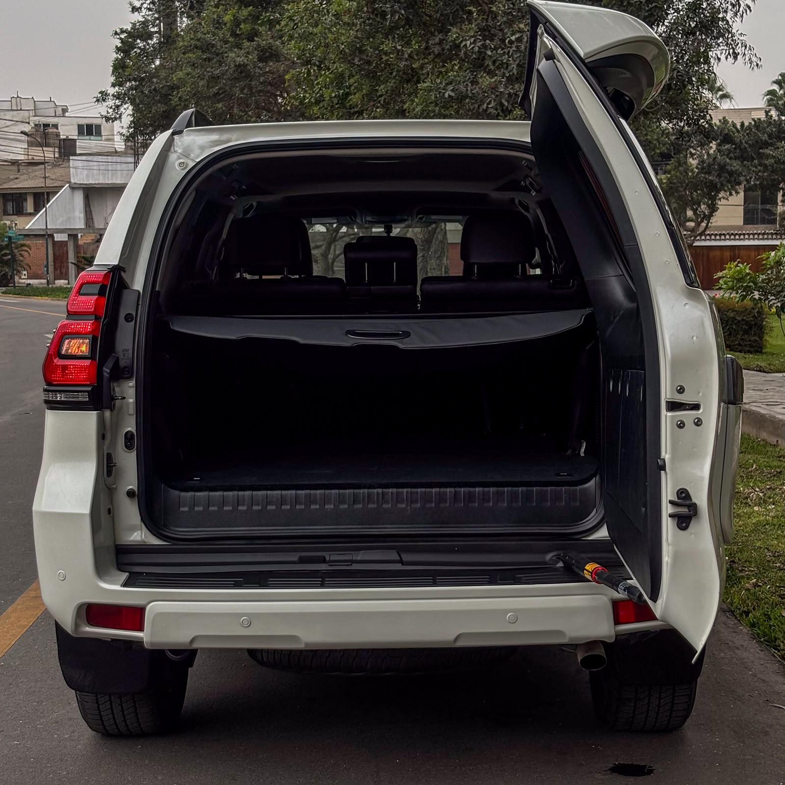 Toyota Land Cruiser Prado  - Miniatura 7