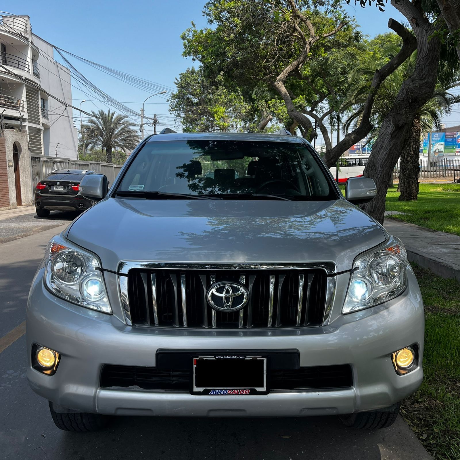 Toyota  Land Cruiser Prado - Miniatura 2