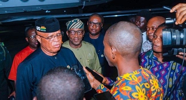 Politics: 2027: Gov Eno Submits APC Nomination Form, Seeks Support For Re-Election Bid
