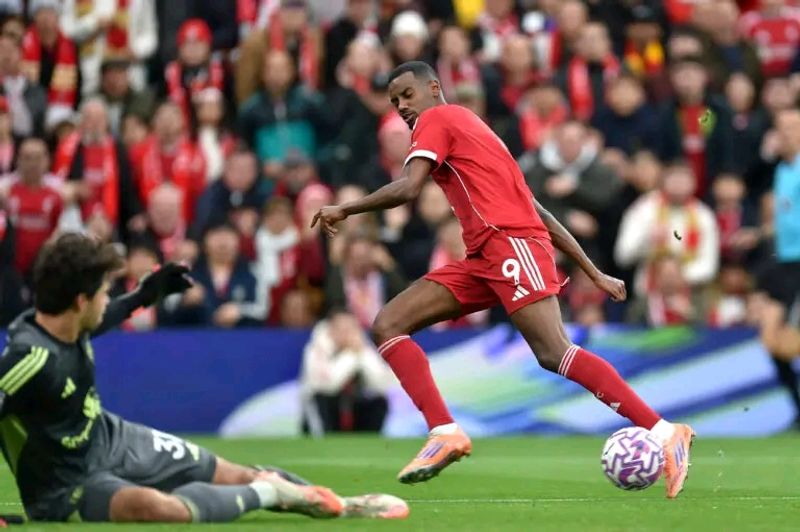 Slot Seeks Solutions As Liverpool’s Crisis Deepens