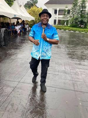 EMEKA ATUMA HOSTS STRATEGIC MEETING,VOWS TO DELIVER ALL APC CANDIDATES IN ABIA CENTRAL