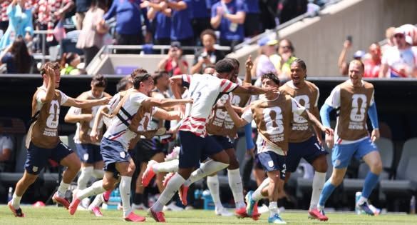 Sports: USA Defeat Australia To Reach World Cup Last 32