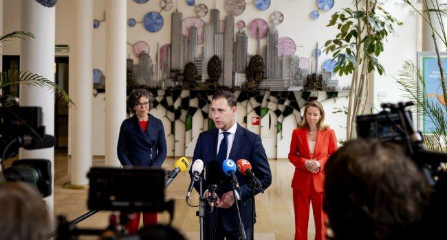 Business: Dutch Govt Approves £950m To Ease Fuel Price Pain