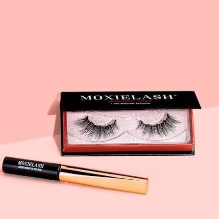 MoxieLash lashes and liner product set on a blush background