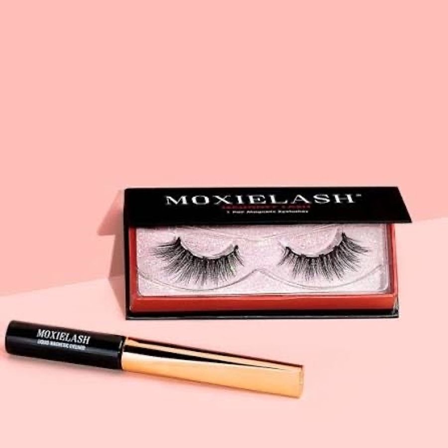 MoxieLash lashes and liner product set on a blush background