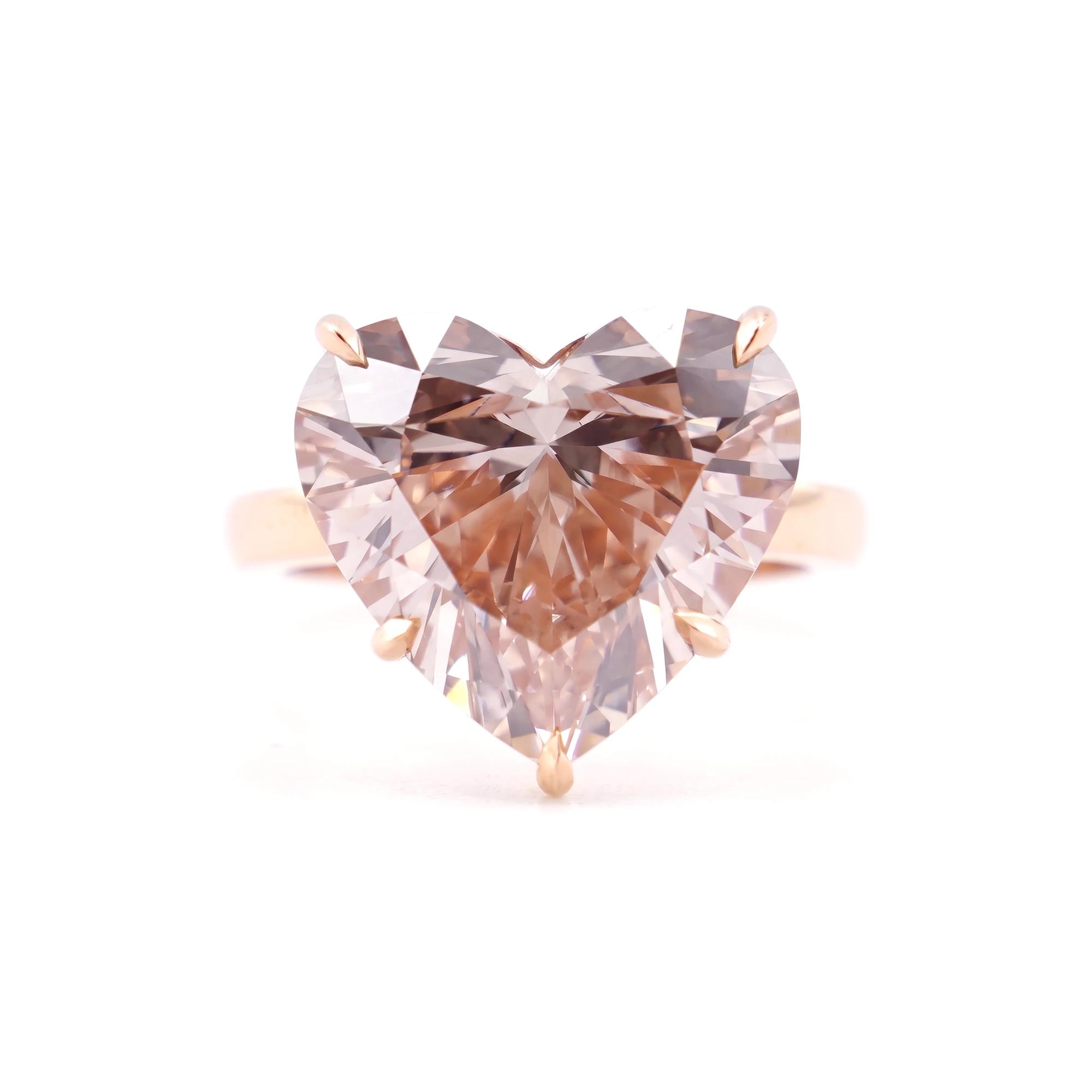 Heart Brilliant / Fancy Vivid Pink