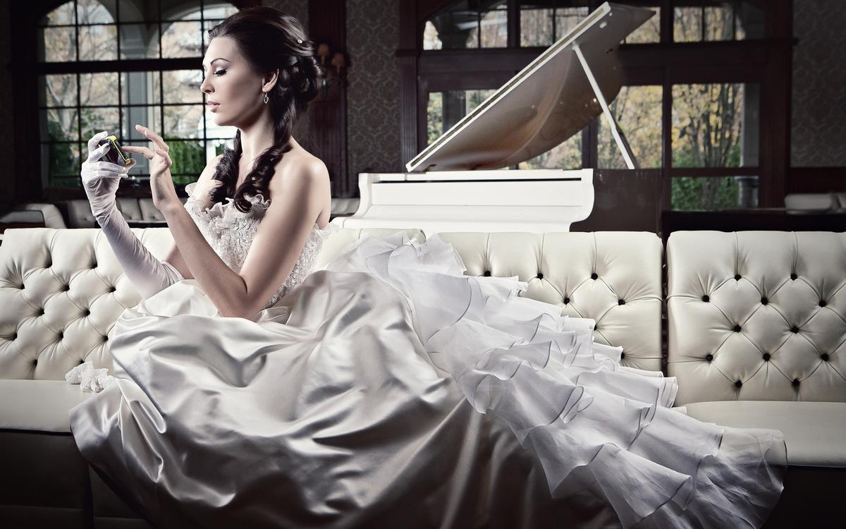 Leo (July 24– Aug 23) The Drama Queen - Aleana’s Bridal Shop