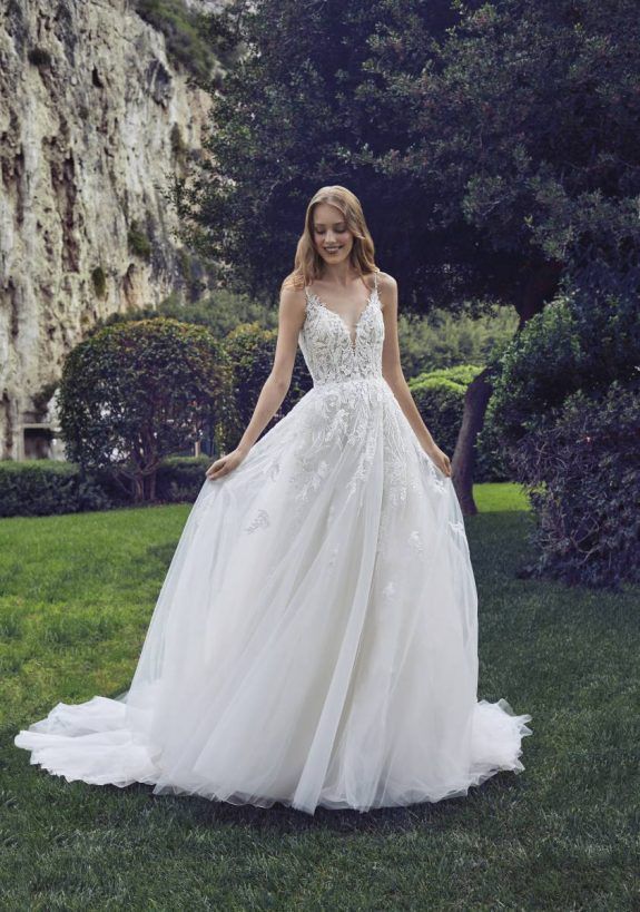 Lace "A" line bridal dress