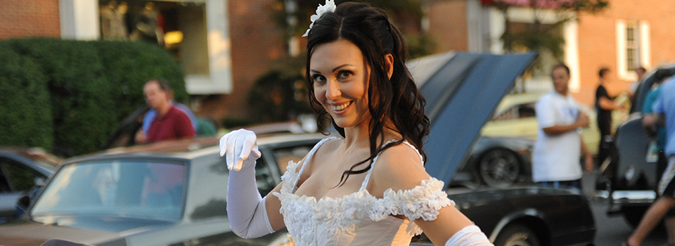 Your First Wedding Dress Shopping Experience