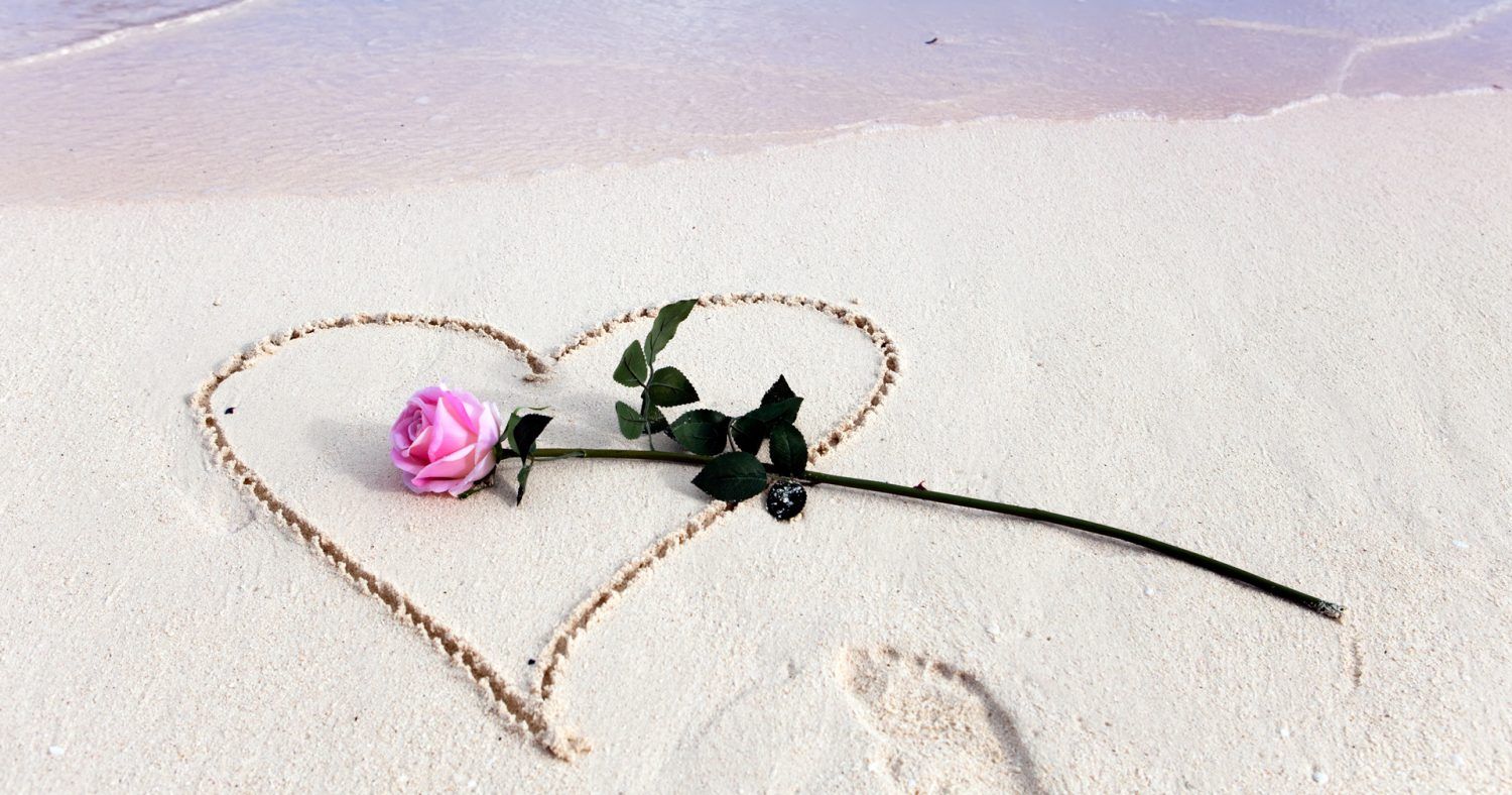Your Beach Destination Wedding Dress Guide