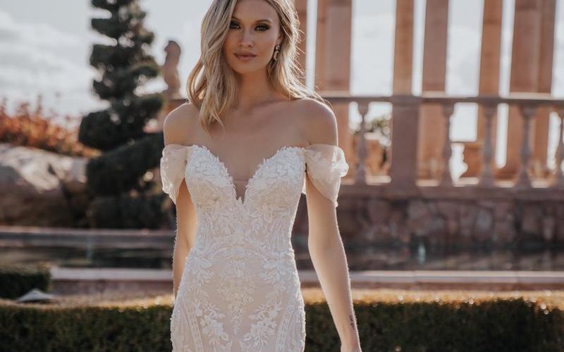How to Find Your Dream Wedding Dress: Expert Tips