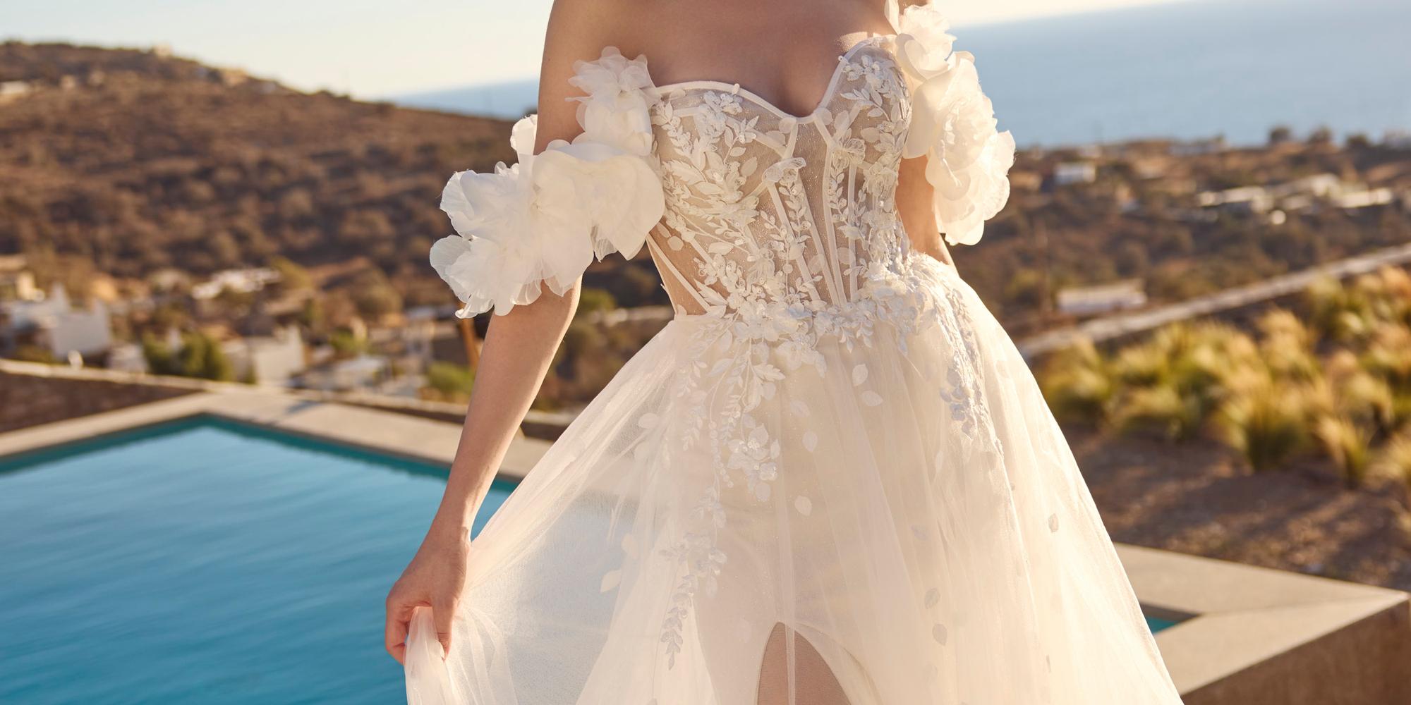 The Best Wedding Dresses for an Outdoor Wedding: Romantic, Elegant & Effortless