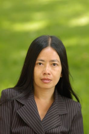 Portrait of Linda Lê