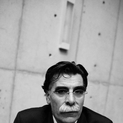 Portrait of Kader Abdolah