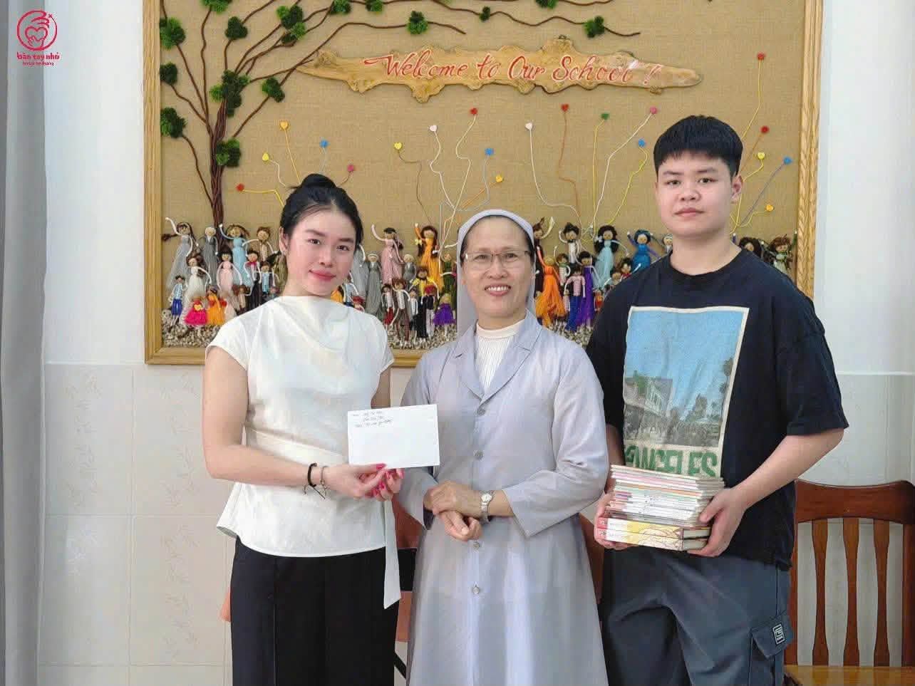 📚 MỖI CUỐN SÁCH TRAO ĐI LÀ MỘT HẠT MẦM CỦA HY VỌNG ❤️