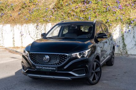 MG ZS Luxury 44,5 kWh (2021) — foto 2 · MG
