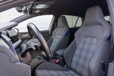 VW Golf GTE DSG (2020) — foto 7 · VW