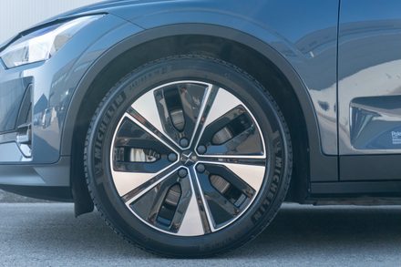 Polestar 2 Single Motor 69kWh (2022) — foto 2 · Polestar