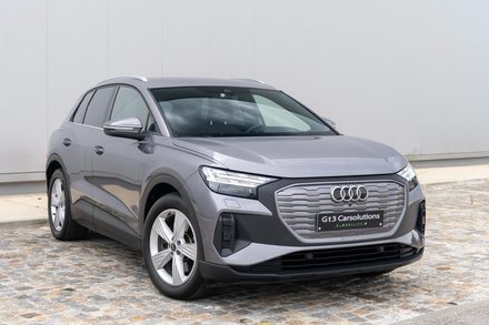 Audi Q4 e-tron 45 quattro (2022) — foto 2 · Audi
