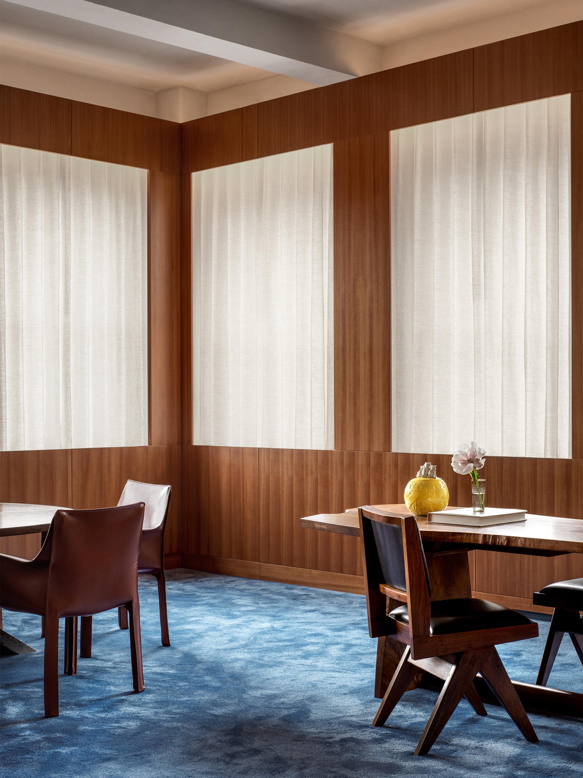 Interior design by Halleroed for Calvin Klein in 205 W 39th St, New York — image 8 of 17