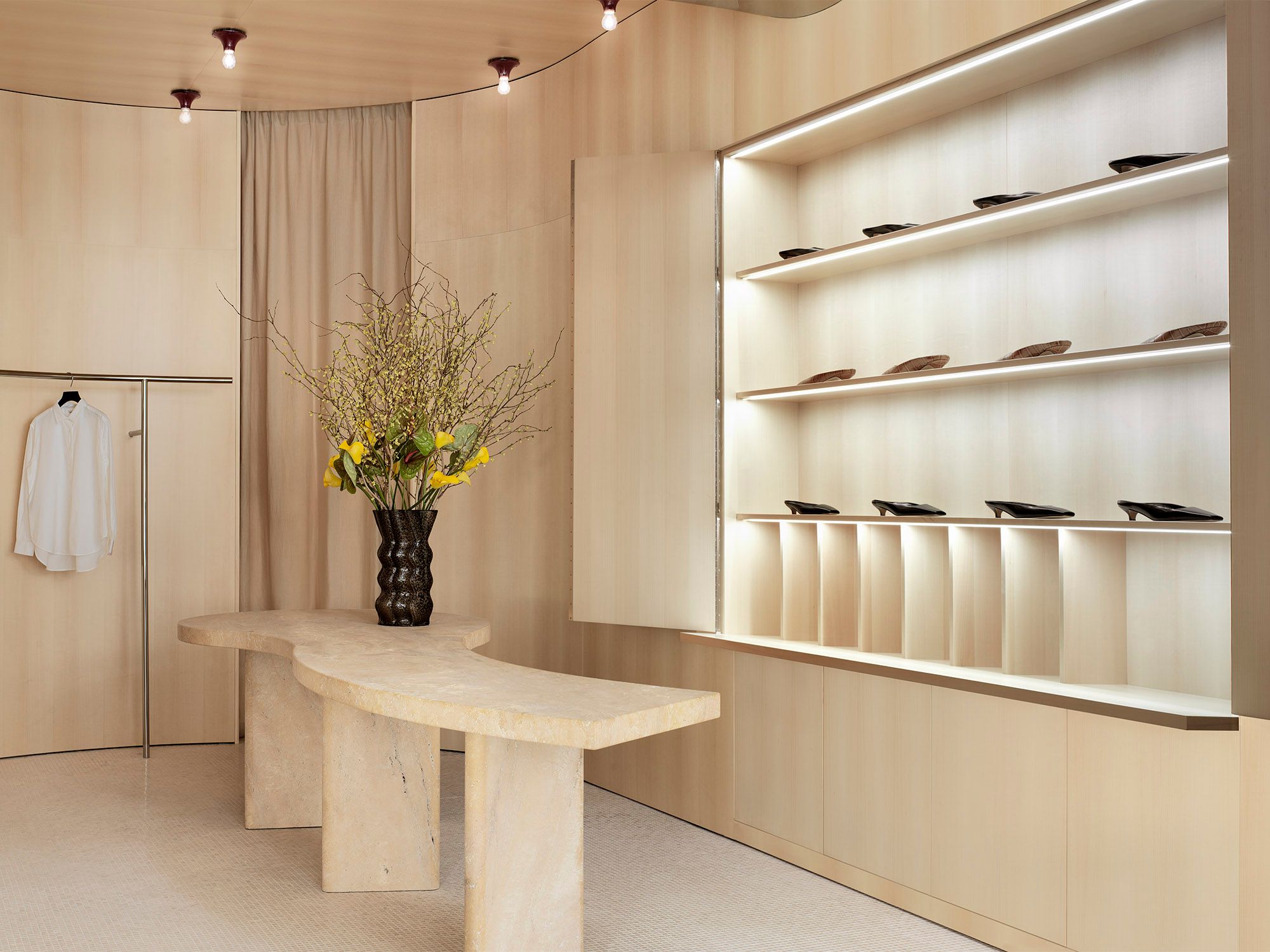 Toteme, Biblioteksgatan 5, Stockholm — Halleroed