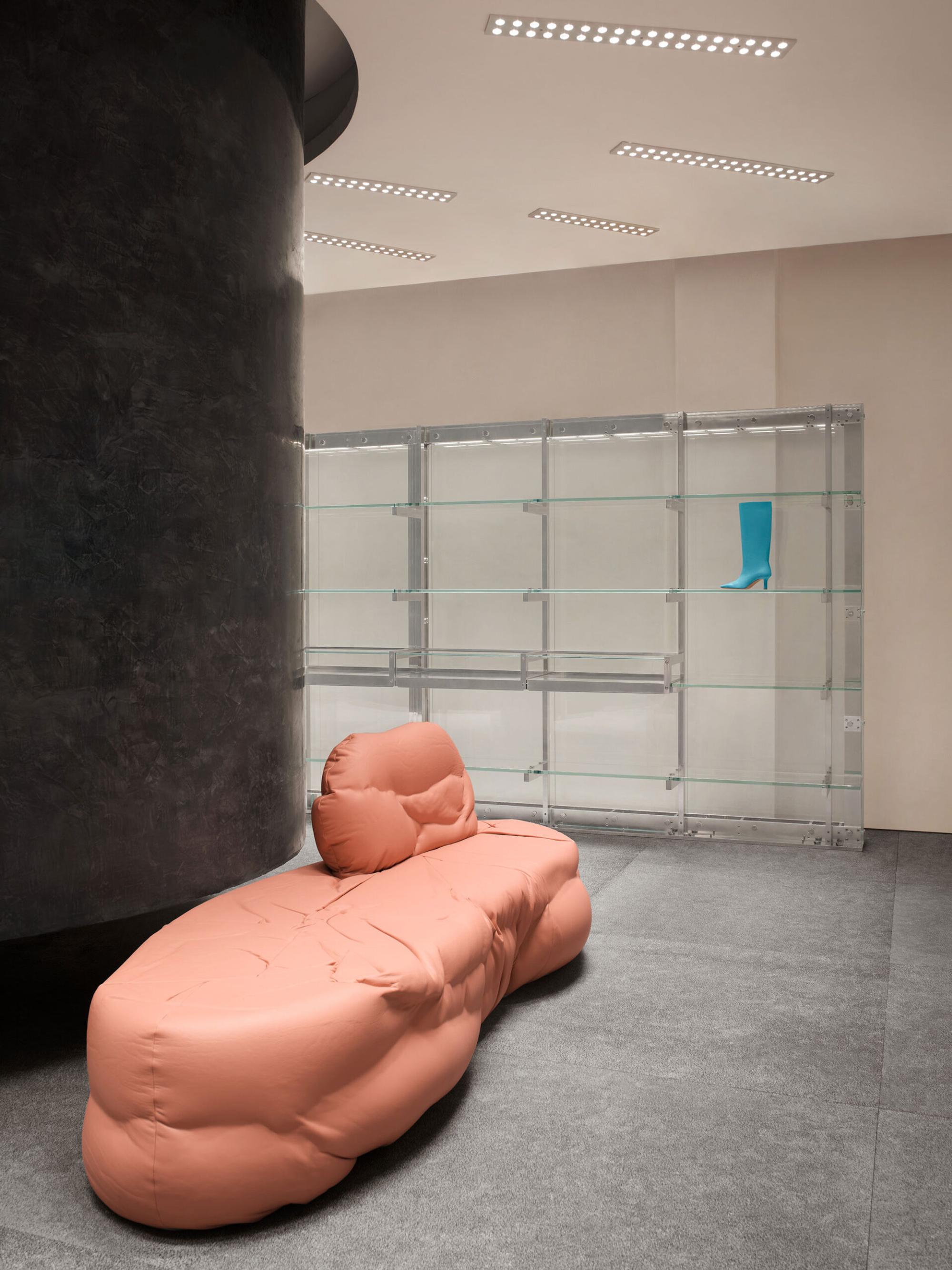 Interior design by Halleroed for Acne Studios in 85 NE 41st St, Miami — image 3 of 6