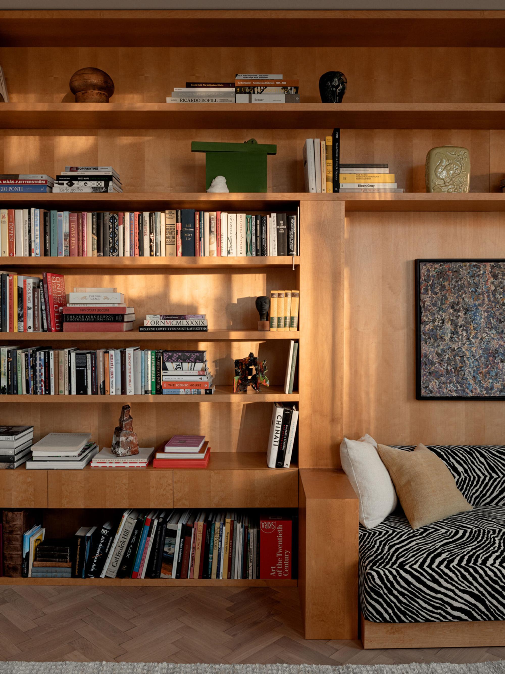 Interior design by Halleroed for Residential in Gumshornsgatan 6, Stockholm — image 7 of 25