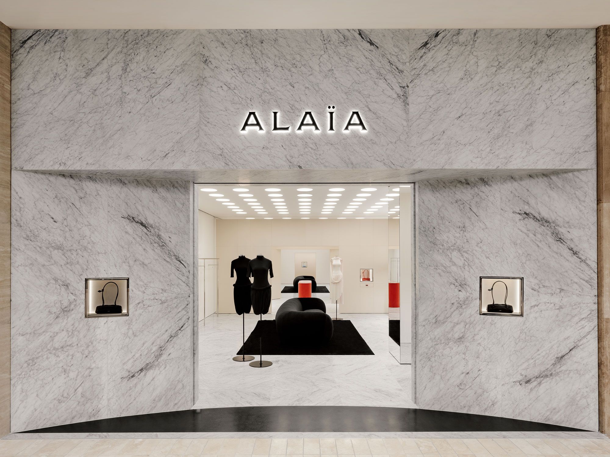 Alaia Costa Mesa, 3333 Bristol, Costa Mesa — Halleroed