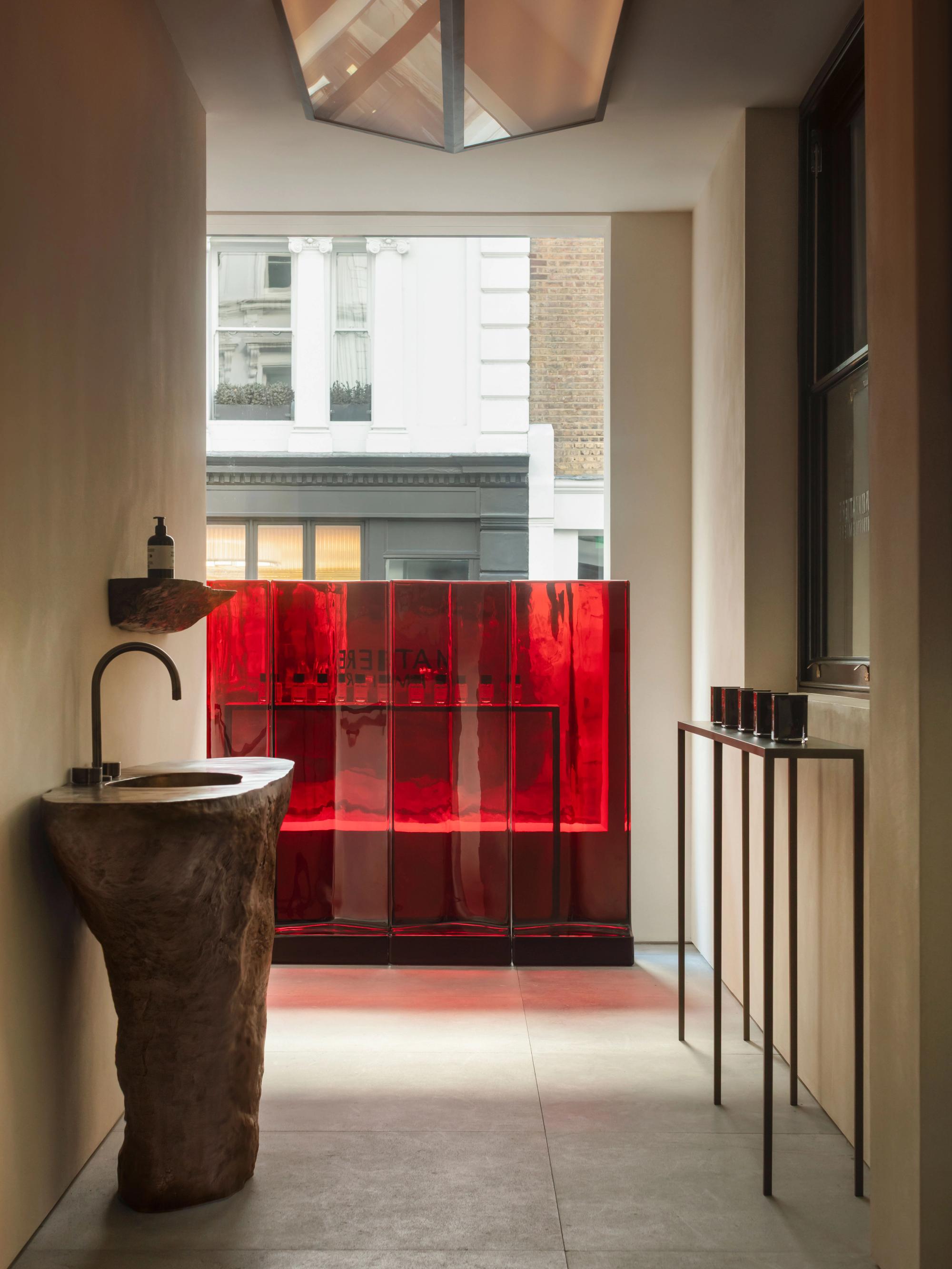 Interior design by Halleroed for Matiere Premiere in 31 King Street — image 8 of 9
