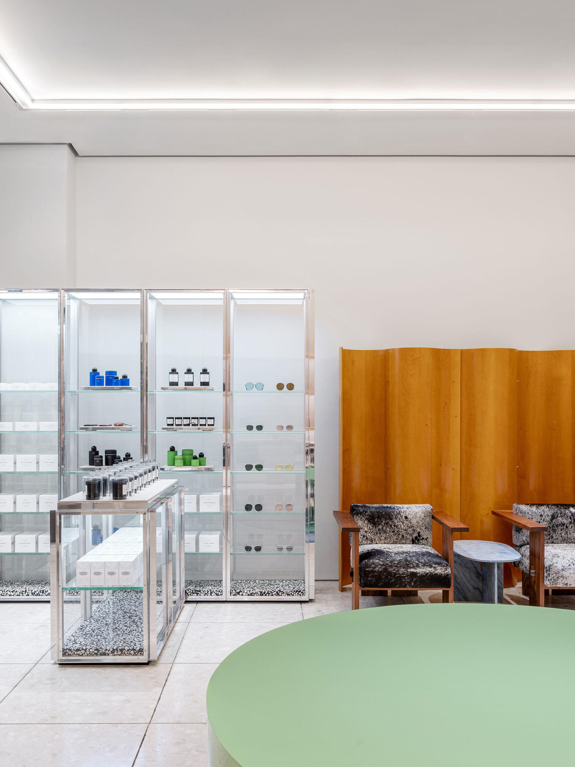 Interior design by Halleroed for Byredo in Deji Plaza, Nanjing — image 5 of 5