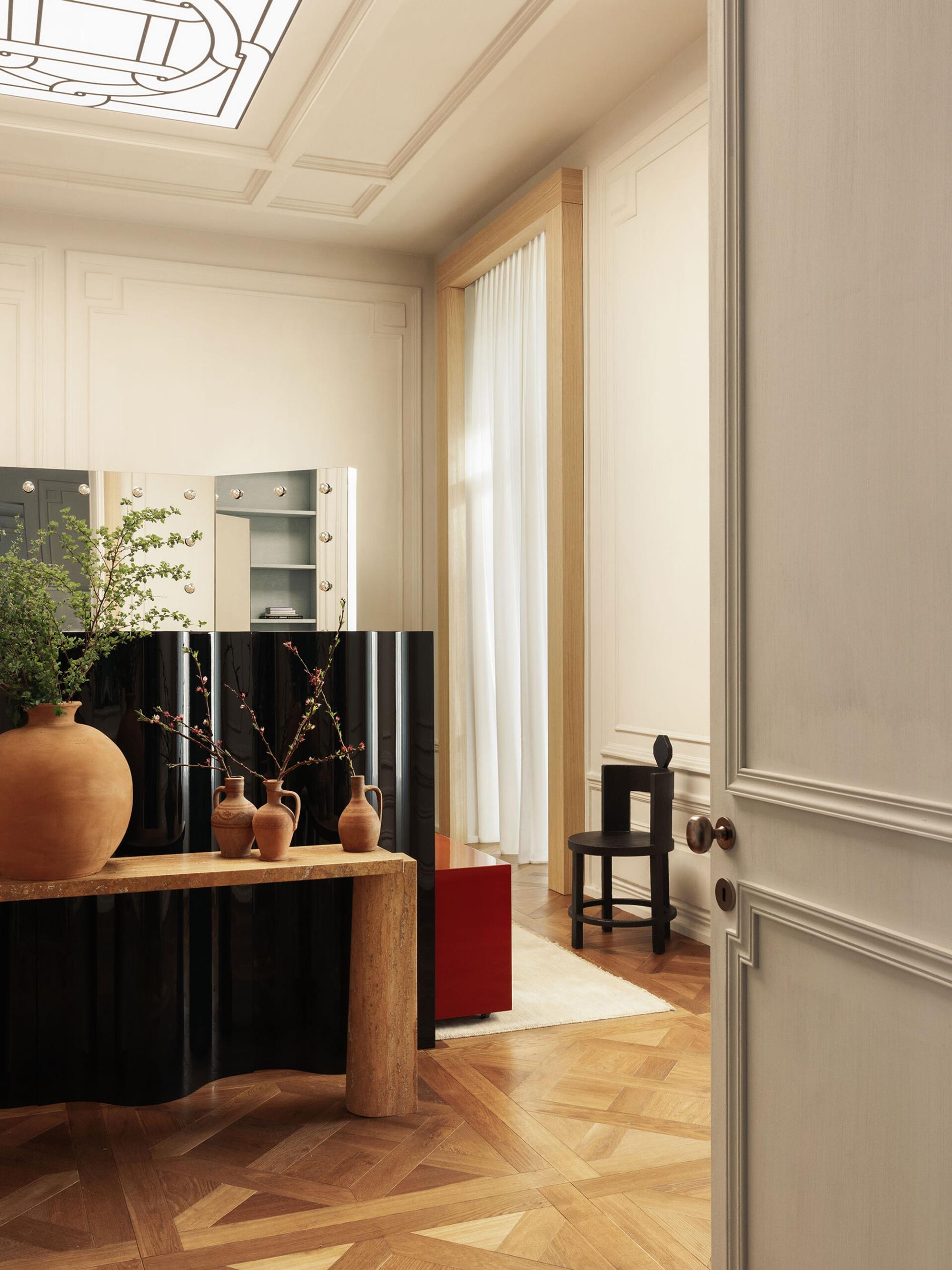 Interior design by Halleroed for Boygars in 15 Shota Rustaveli Avenue, Tblisi — image 7 of 16