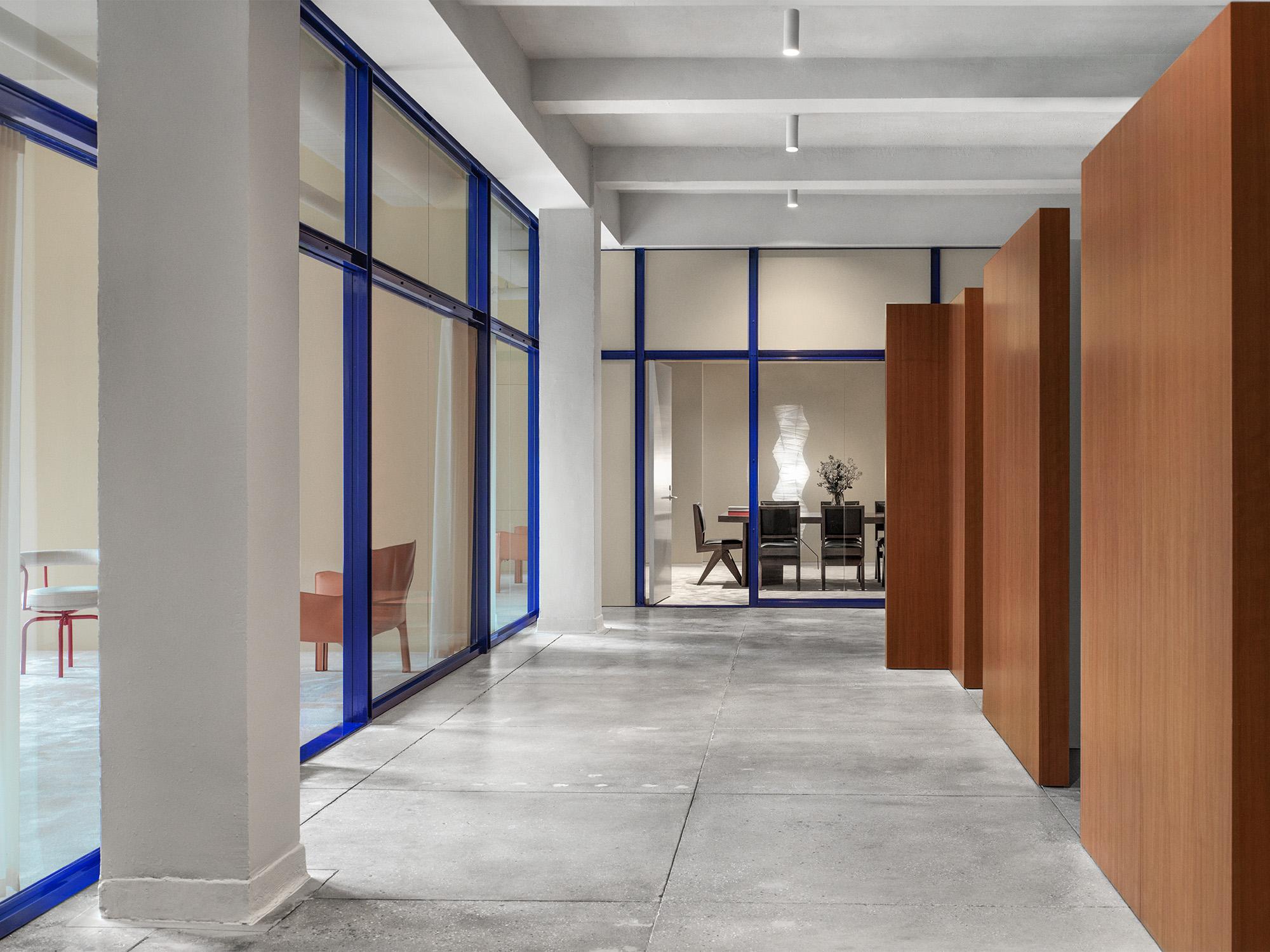 Interior design by Halleroed for Calvin Klein in 205 W 39th St, New York — image 15 of 17