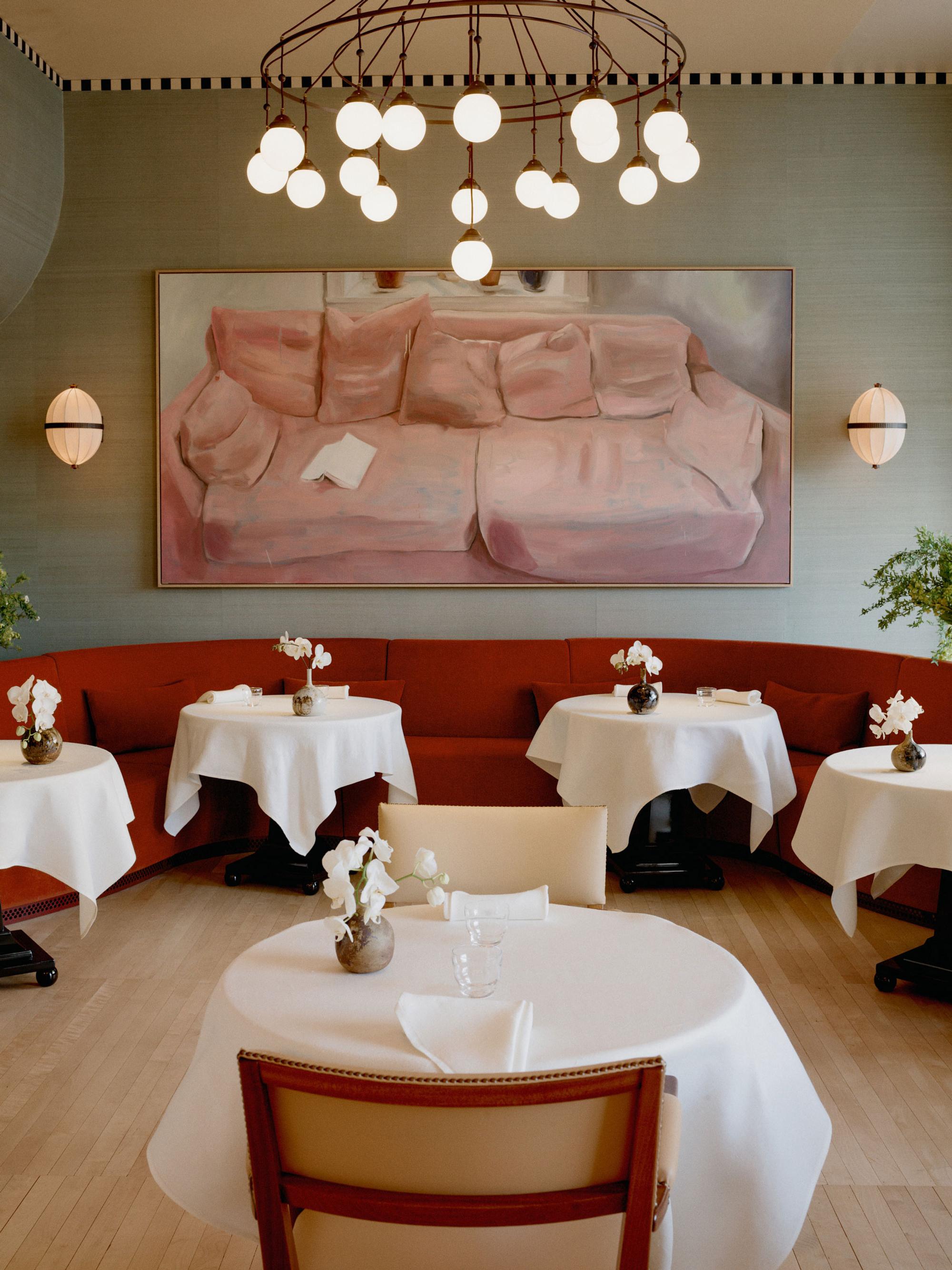 Interior design by Halleroed in Stockholm — image 14 of 31